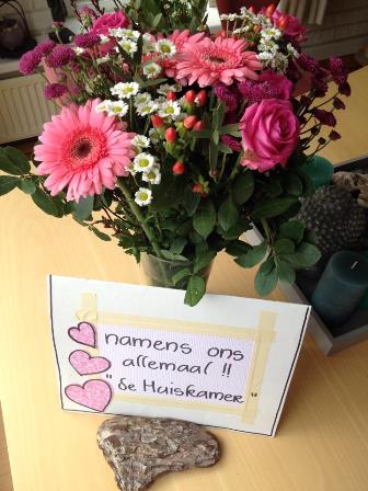 OverhandigingHuiskamer2 (33K)